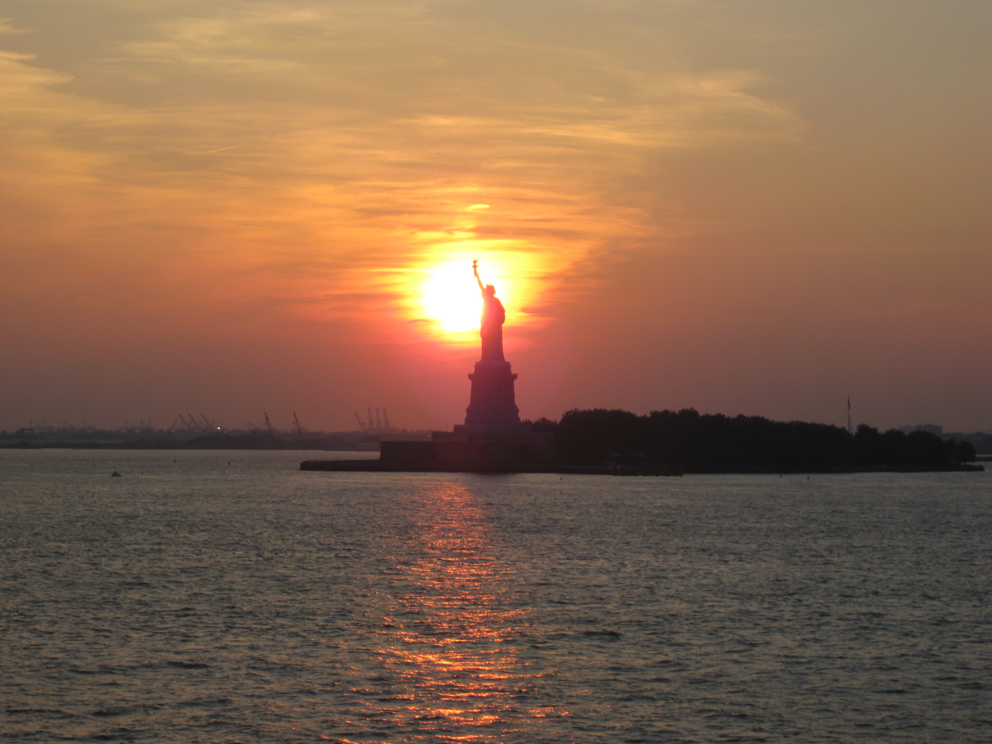 statue of liberty.jpg